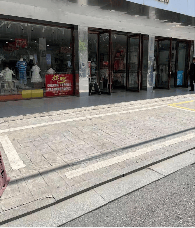 2024年5月14日17农民工开发区迎宾润府工地不按时发放生活费,已经两个