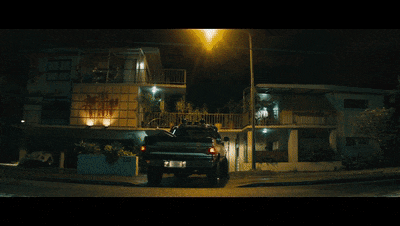 科尔特休养期间没有收入,只能在洛杉矶的餐厅代客泊车维持生计.