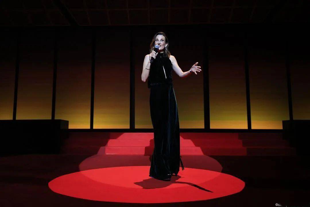 本届戛纳电影节主持人,是她!