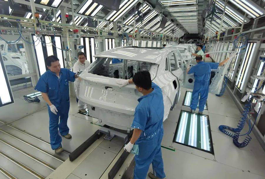 把油漆车间变成没有油漆味 上汽大众meb新能源汽车工厂严格管控每一道