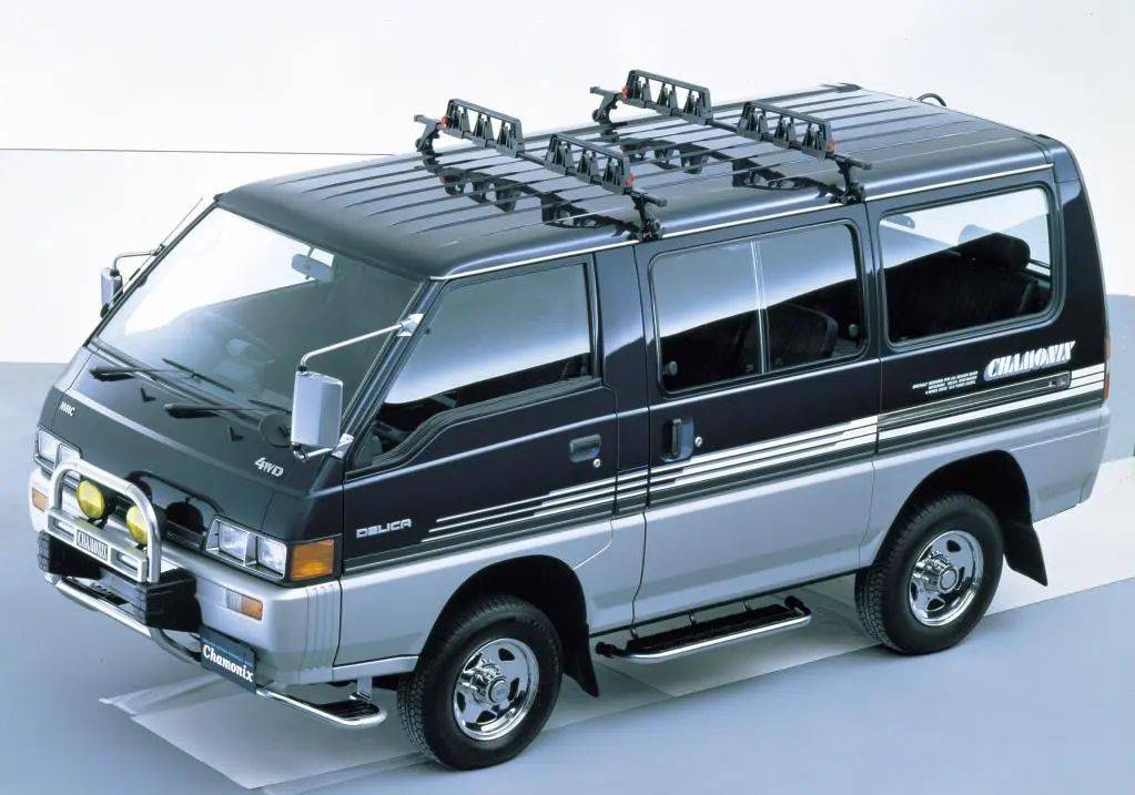 "东南得利卡旗舰版",1993款顶配l300,五个天窗,六套窗帘