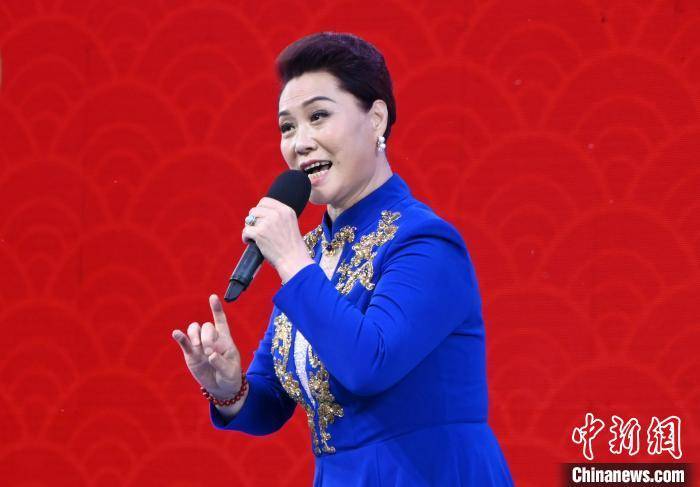 5月17日晚,中国戏剧梅花奖获得者李玉梅表演河北梆子《大登殿》选段.