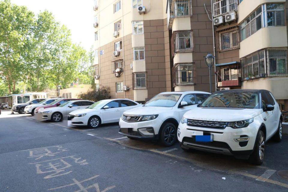 智能系统上岗"拦"住外来车辆,老旧小区居民停车不再难