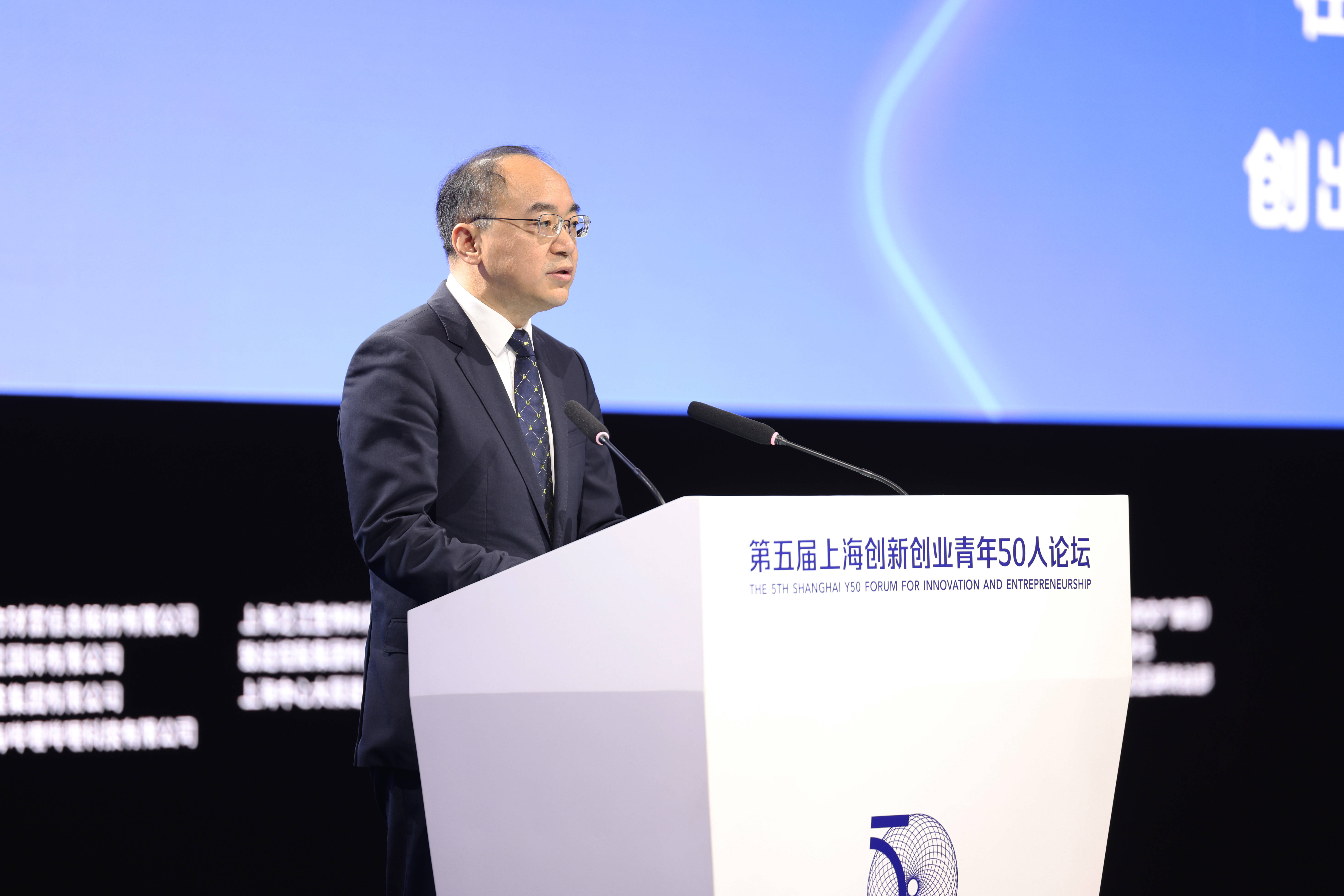 作者:摄影:范家乐 陈彦锴 剪辑:李劲松 编辑:陈云峰 责任编辑:王蔚