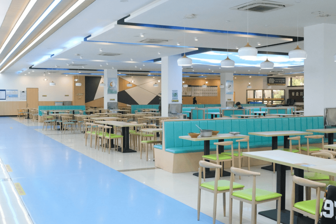 今天,一起表白台院!