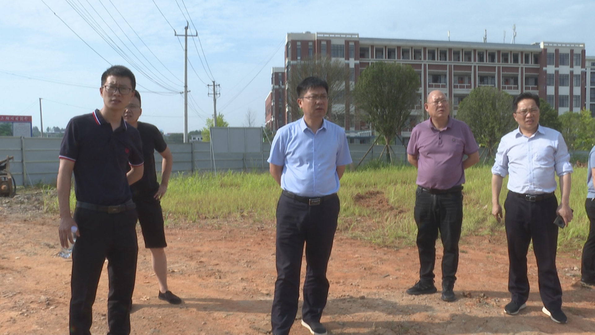 陈小平调研全市建筑垃圾处理工作