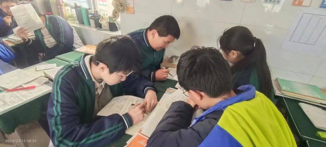 周成明老师作为多年战斗在中考一线的骨干教师,他执教的《一元一次不