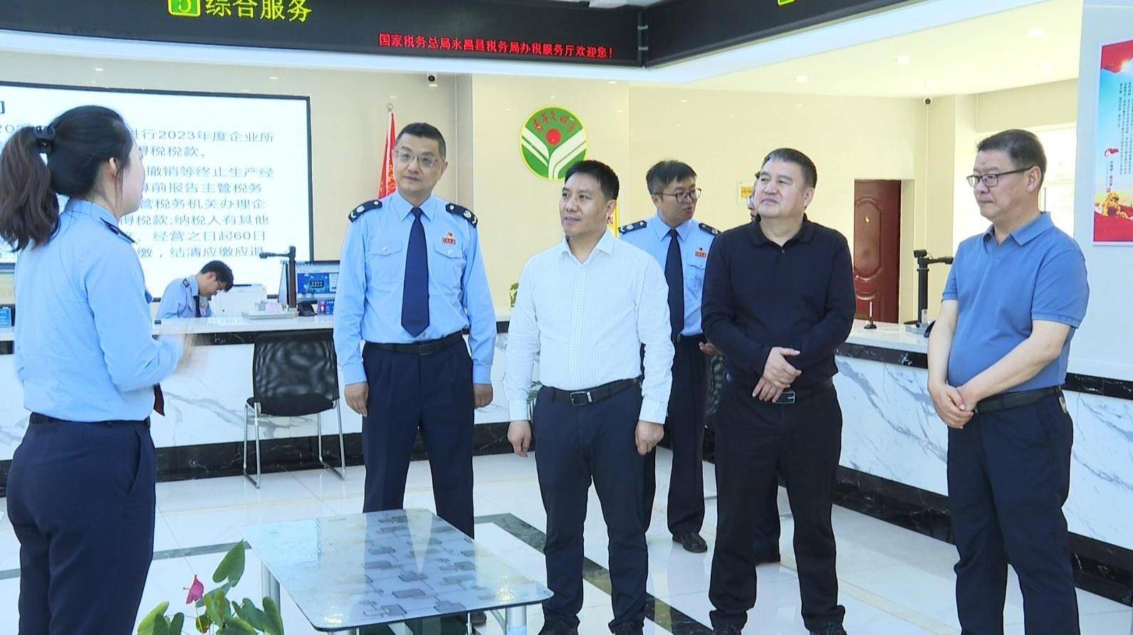 王方太在永昌县调研有关工作时强调 全力打造一流营商环境"金"名片用