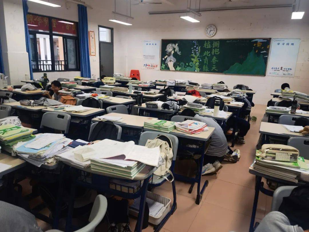 台商区一中开展防震应急疏散演练_图片_出处_版权