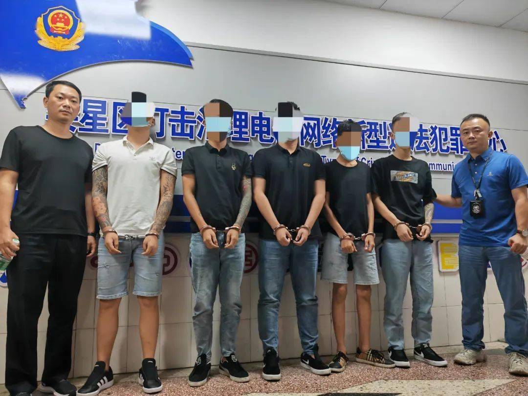 【岳阳警事】80后网警彭诚:虚拟世界违法犯罪的"克星"