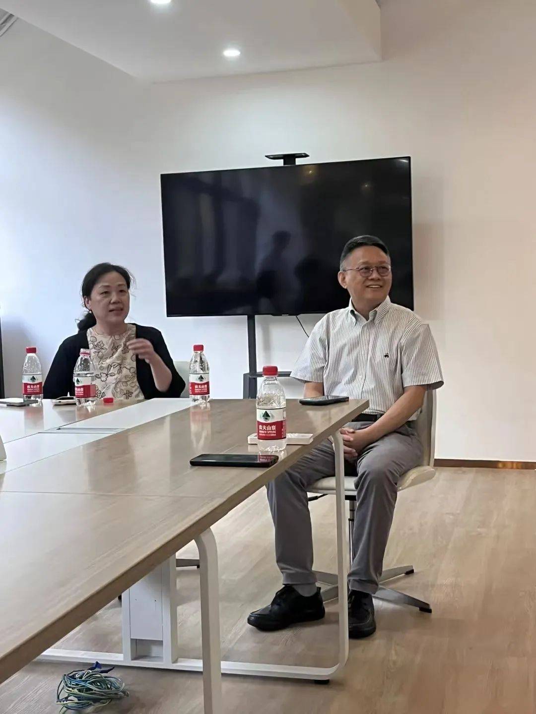 党委书记郑华讲话恰逢百年校庆,为推动学院校友工作,帮助学生更好规划