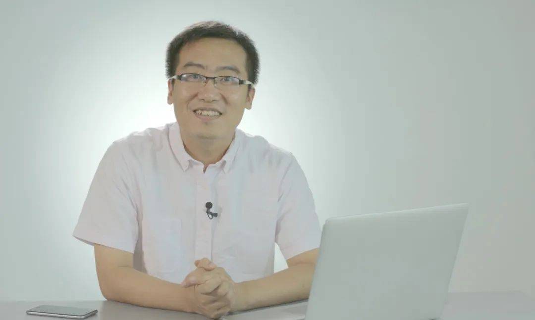 计软学院的刘振宇教授自2004年任教以来,一直担任程序设计,数据结构等