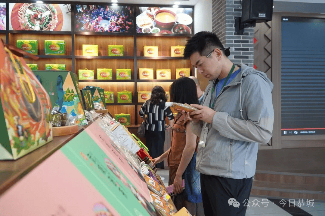 大湾区青年走进恭城,体验瑶乡非遗茶文化