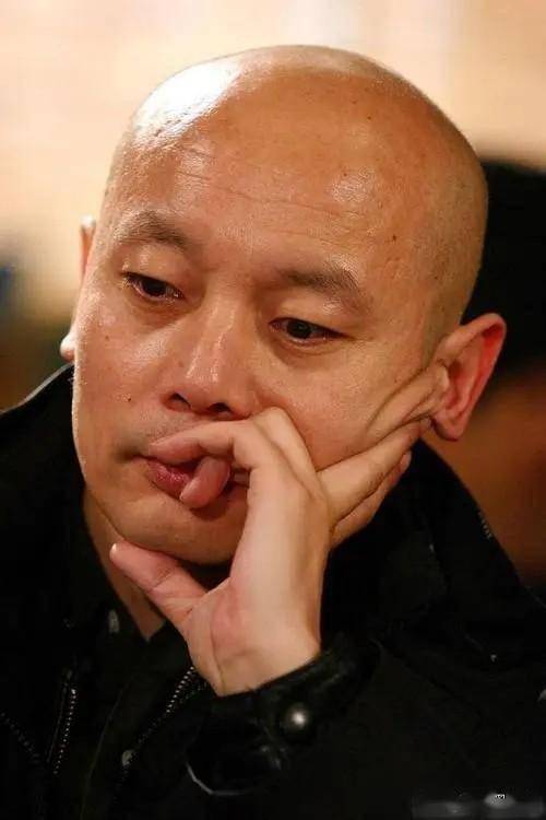 妹妹远在美国,父母也已离世,如今67岁无儿无女的葛优如何了