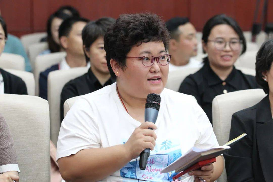 北京北辰实业有限公司国家会议中心大酒店客务部工服布草主管张舒婷