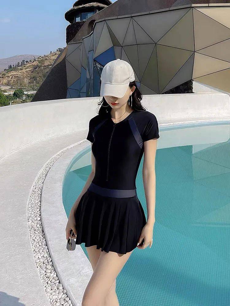 【自带胸垫连体泳衣】29.9元!面料舒适有弹力,自带胸垫安全裤!