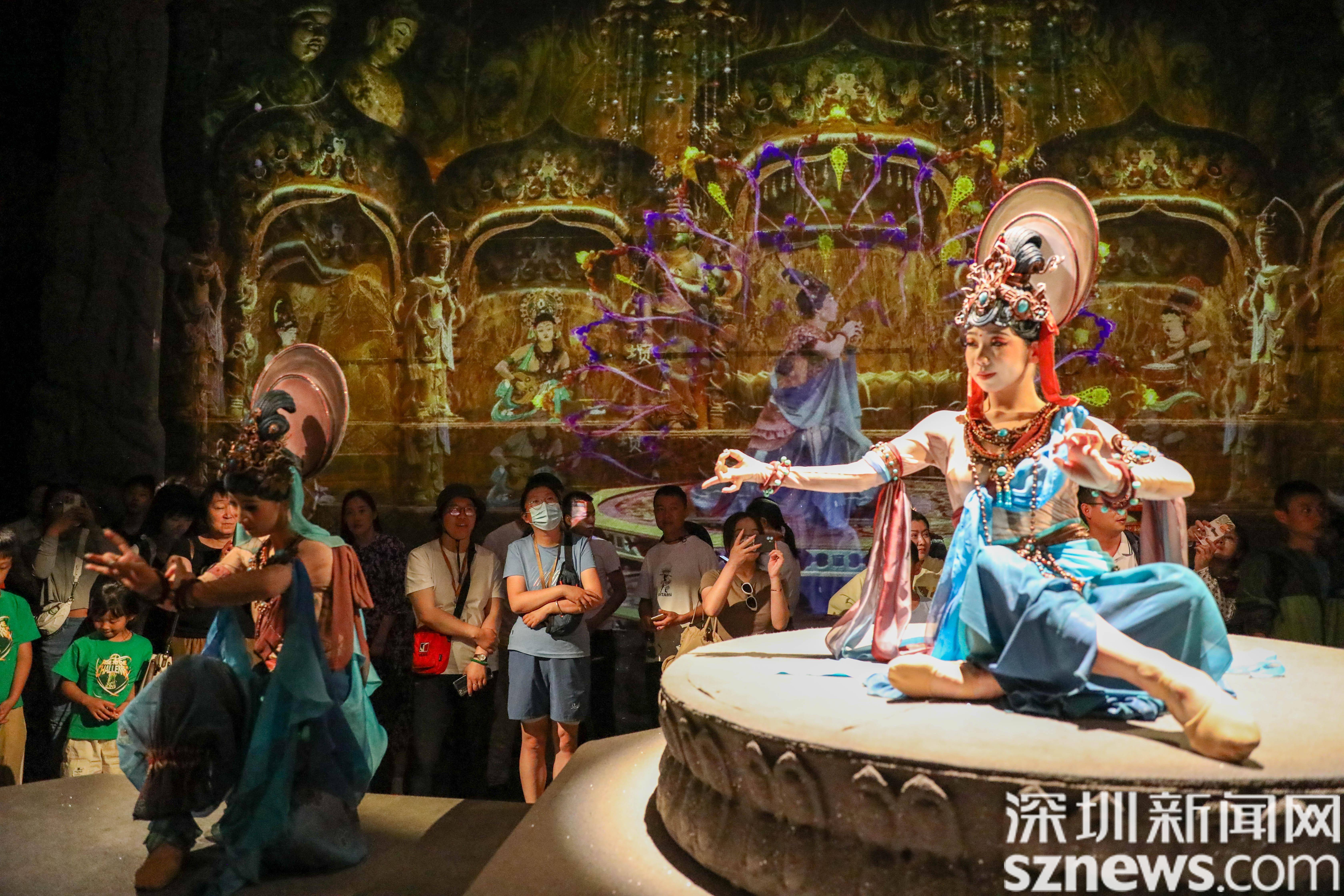 敦煌_文化_观众