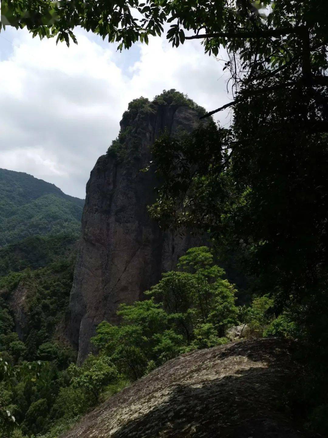 【云溪山人游记】雁山桐花开(一)灵岩_莲花洞_谷口_旅游