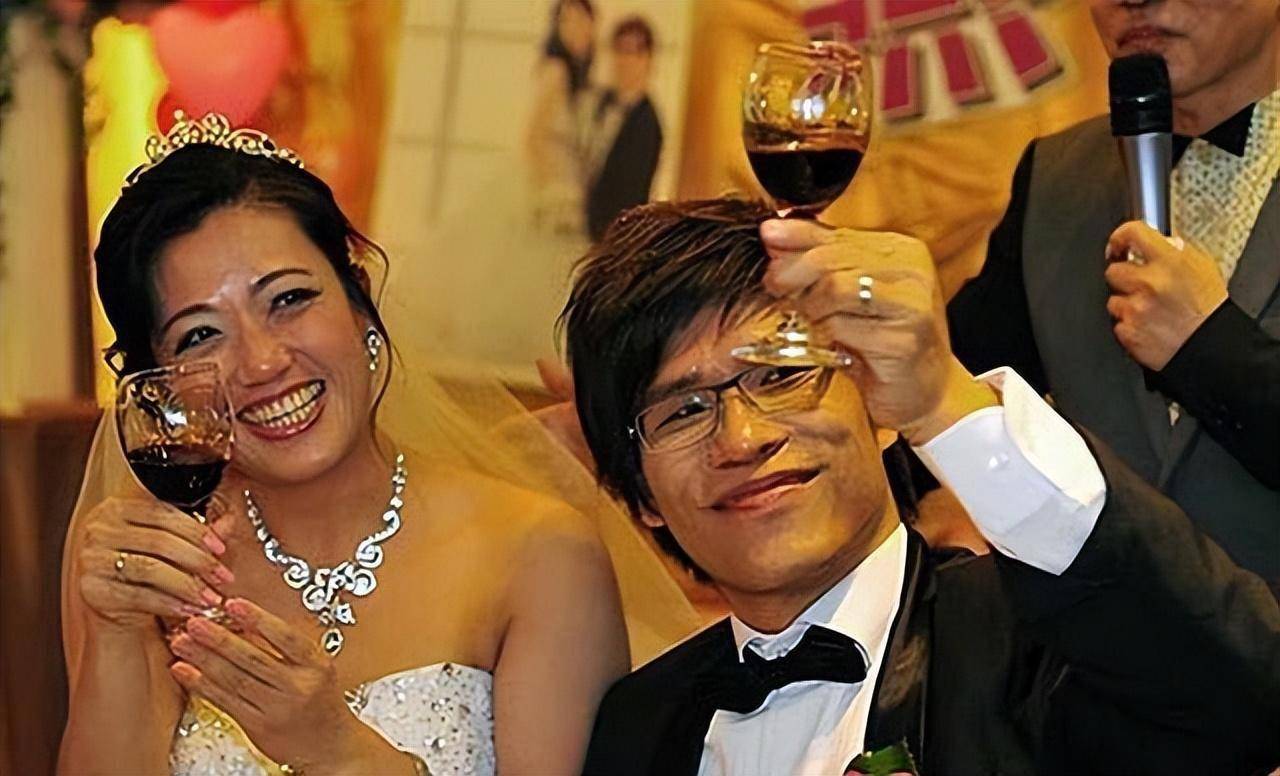 第三对:美国艾比·亨塞尔和布列塔尼·亨塞尔姐妹这对姐妹出生于1990