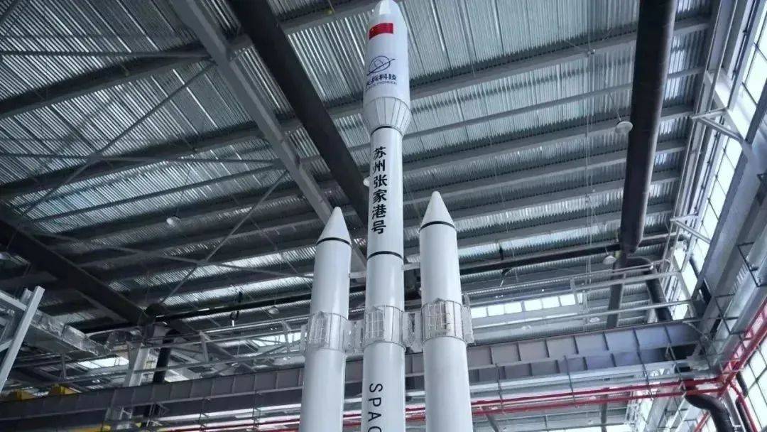 天龙三号是我国商业航天首款大型液体运载火箭,直径3