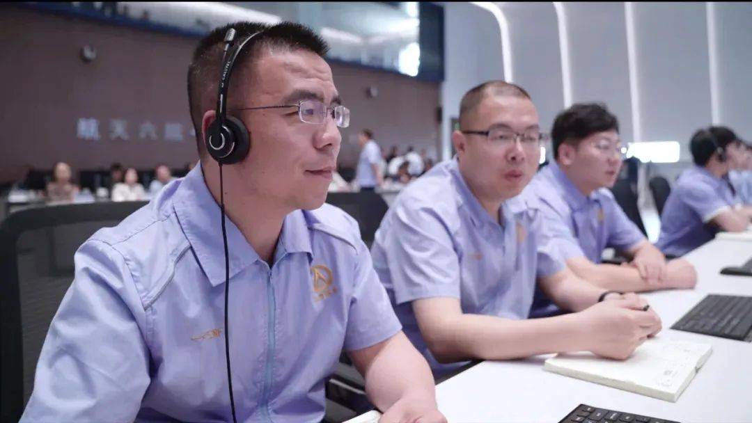 "五有"突击队助力"三个年" —— 记165所铜川"驭火青年"突击队