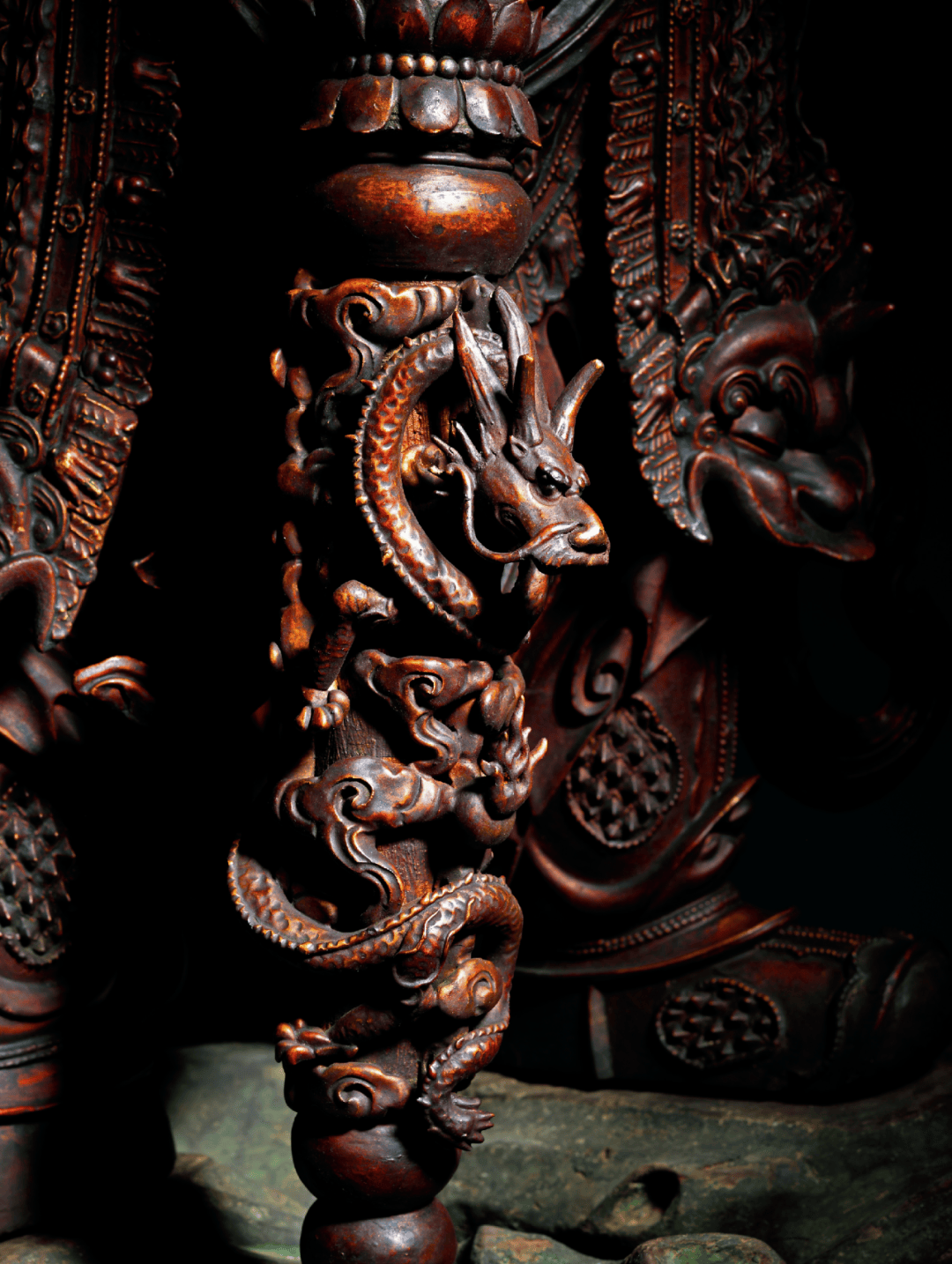 明代木雕漆金韦驮菩萨像赏析 | 中贸圣佳2024春拍