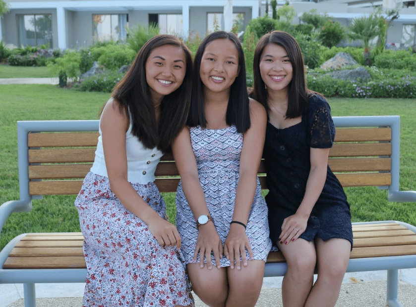 梧州这名姑娘被荷兰夫妇收养,现寻找亲生父母,请求您的帮助!