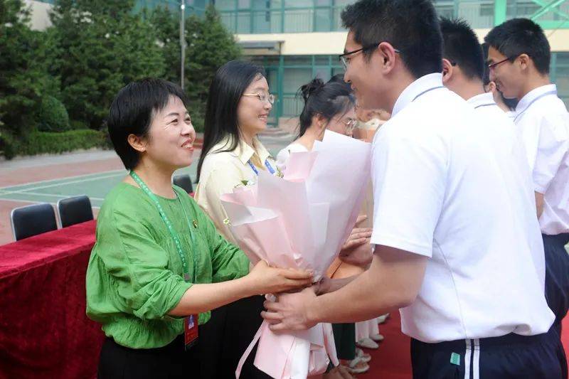 济南中学胜利校区隆重举行"十八而志,大任始承"成人礼活动