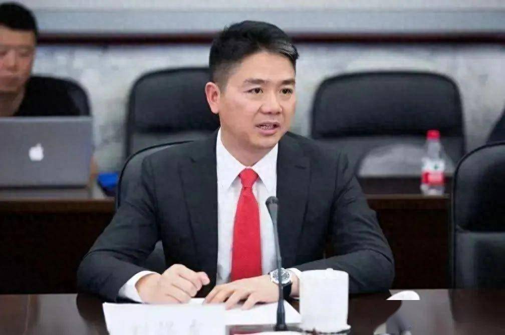 "中国巴菲特"辞职了;京东采销再次涨薪,从16薪涨至20薪