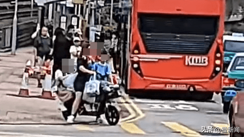 香港天水围女子驾电动单车,载3童涉危驾等8宗罪被捕