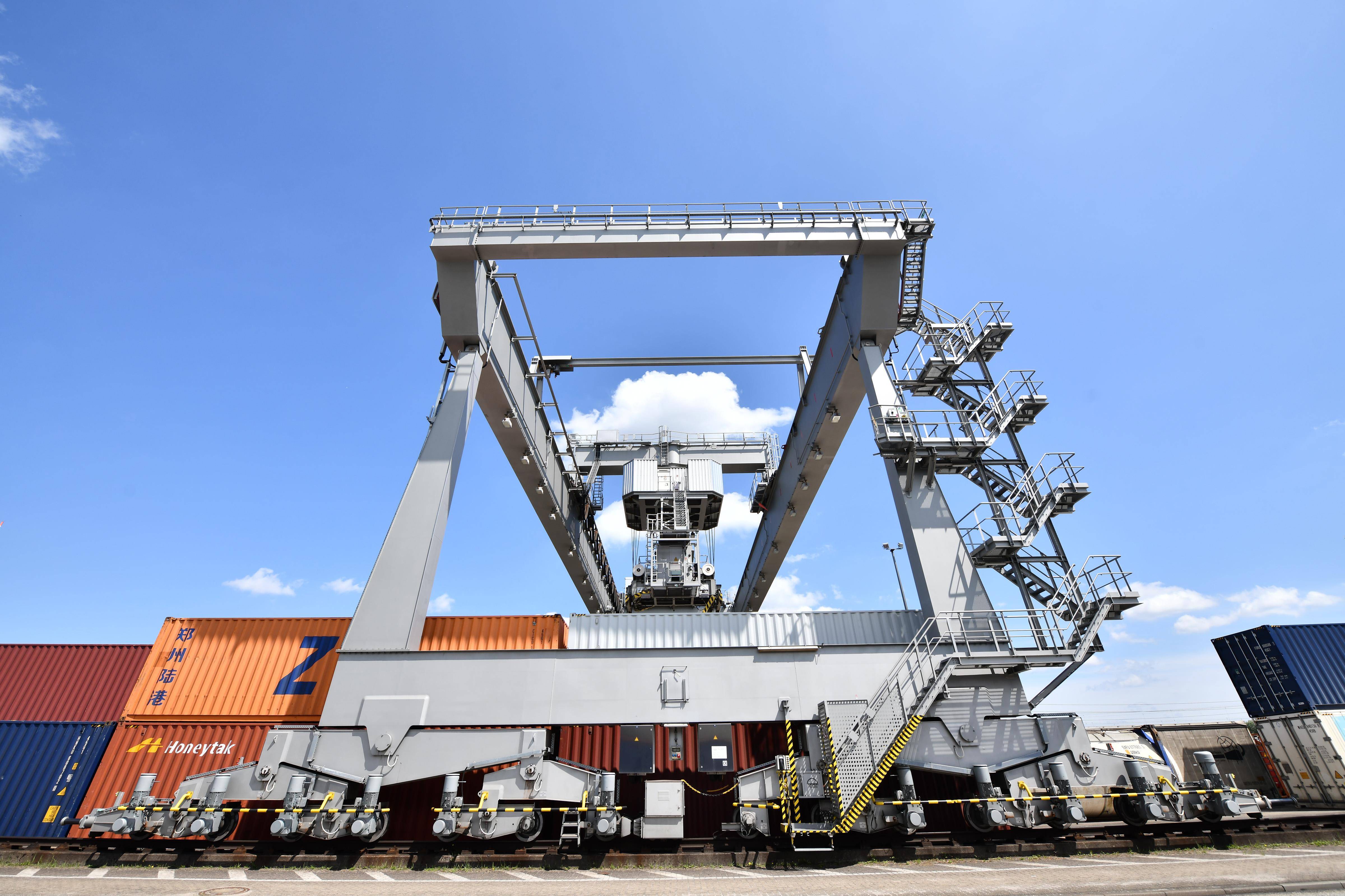 走进德国汉堡-比尔韦尔德duss货运场站