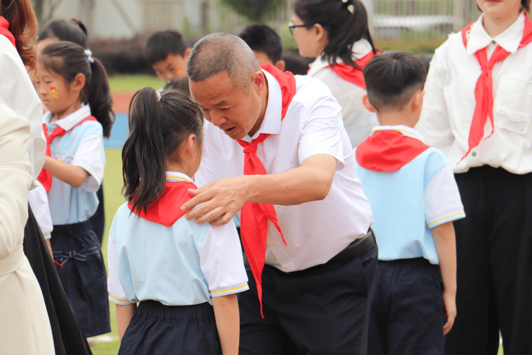 桐乡市"六一"主题队日活动顺利举行!