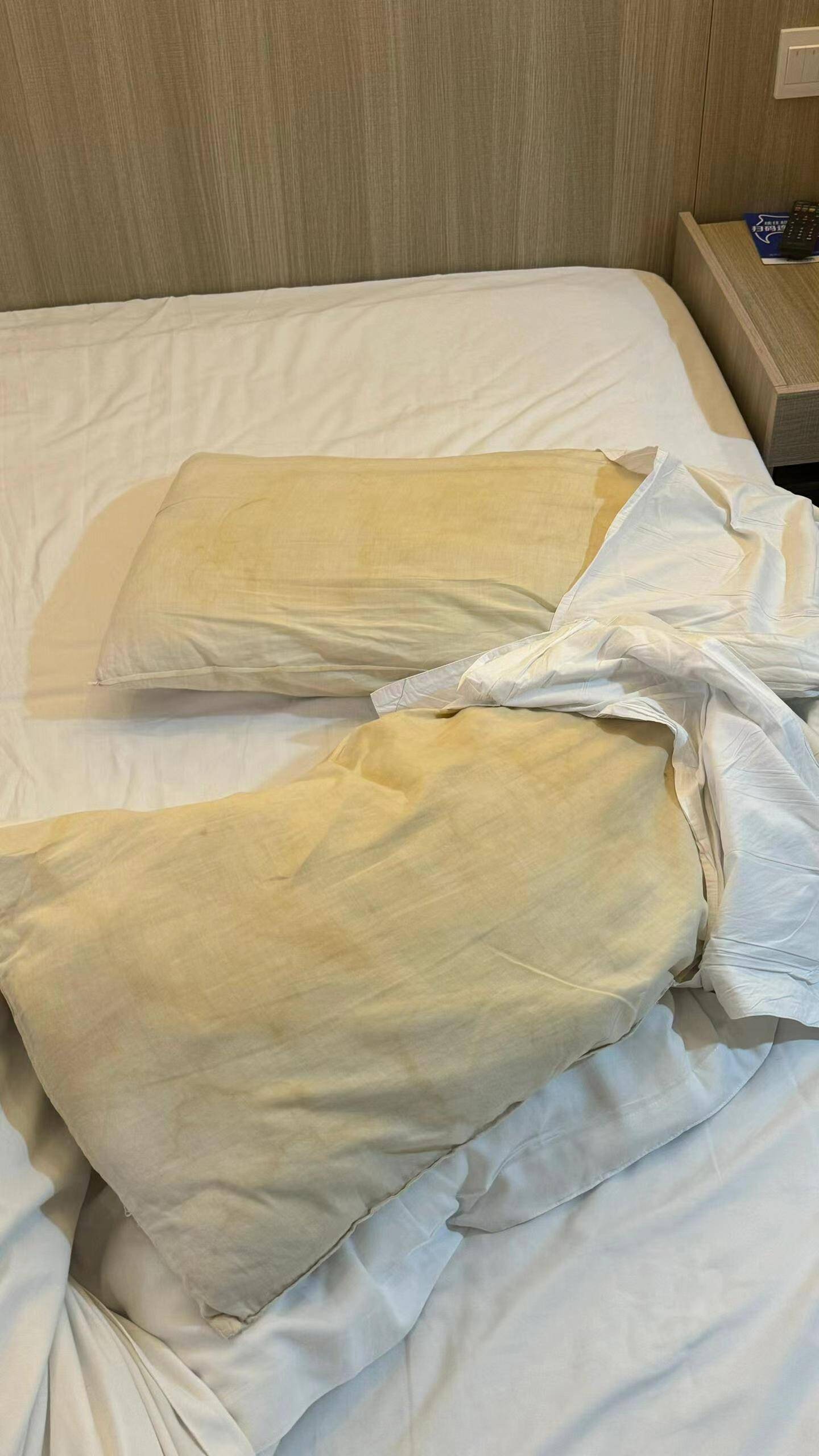 幸亏被提醒:住酒店时,千万不要用酒店里这6样东西!_浴巾_浴缸_网友