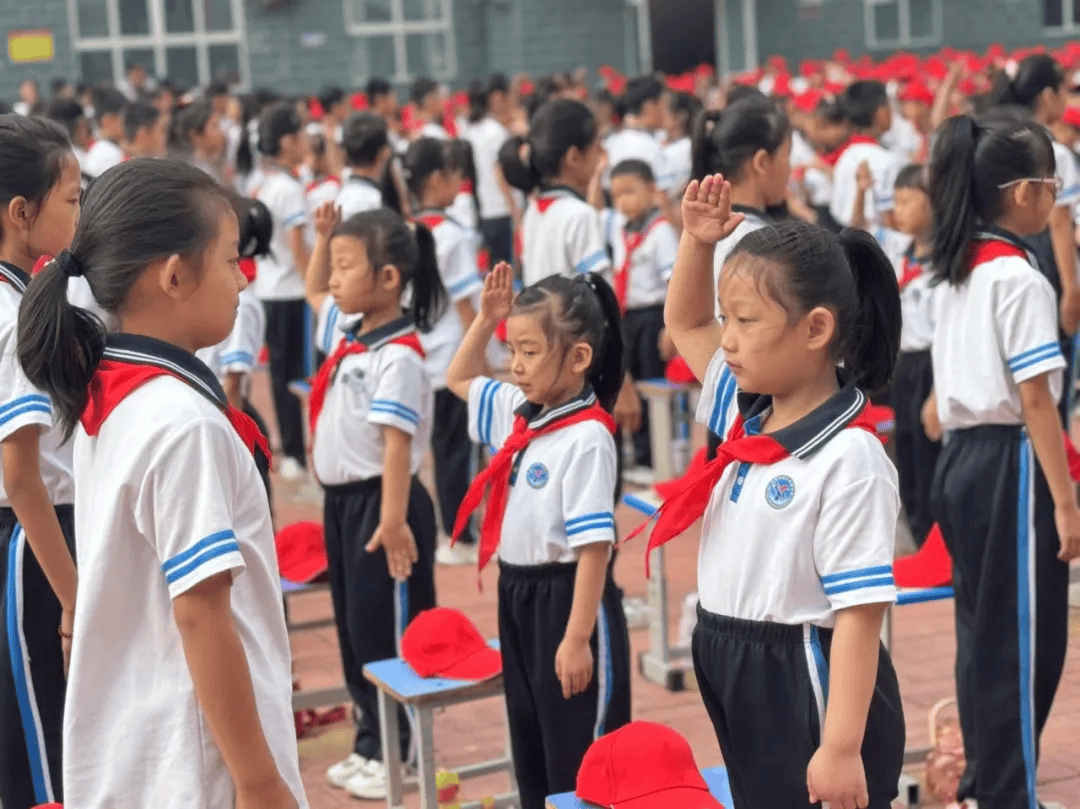 【基层团讯】奋进新征程 做好接班人——东光县第二实验小学新队员