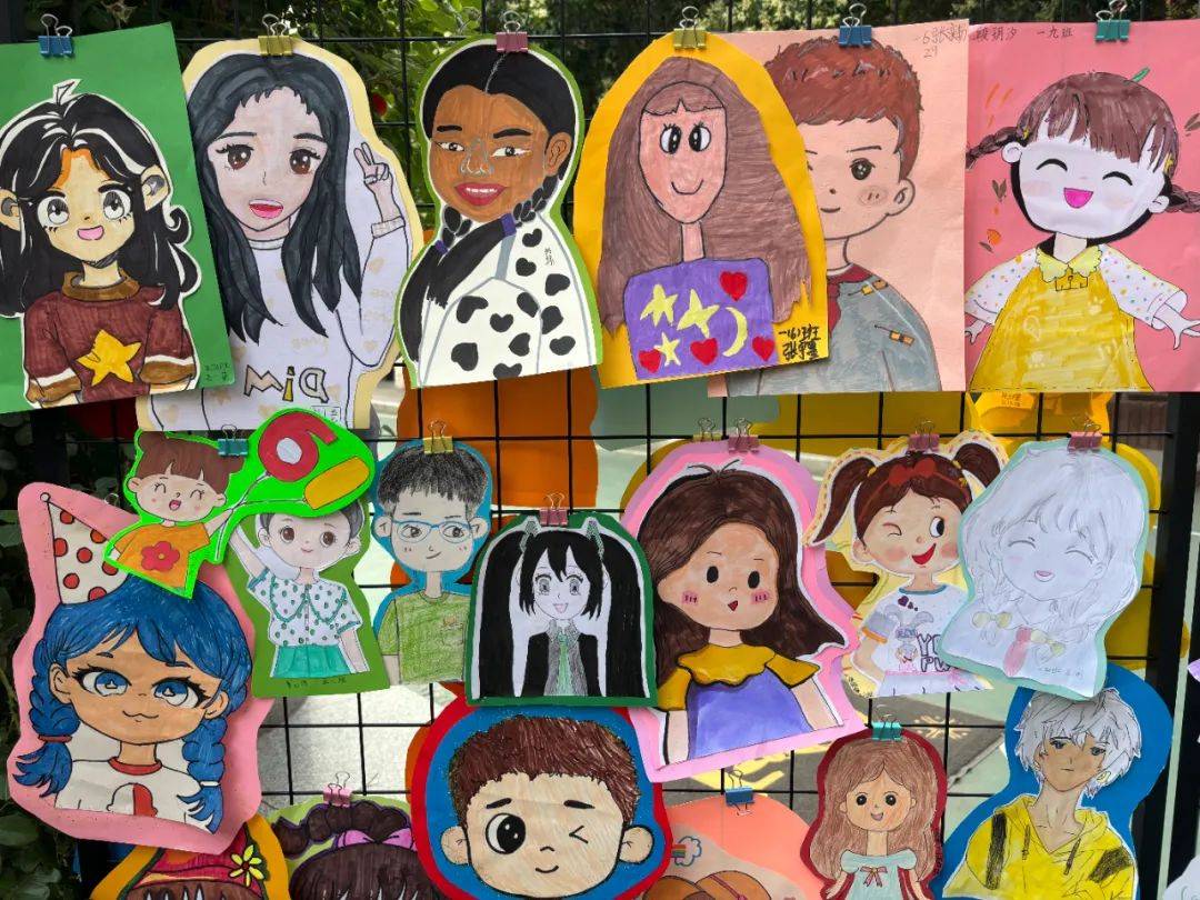 洛阳市实验小学庆"六一"班级联欢活动_happy_孩子_自画像