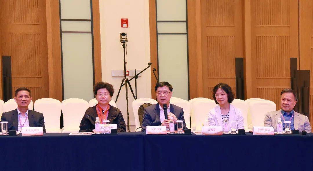 医媒携手,开辟学术交流新路径!