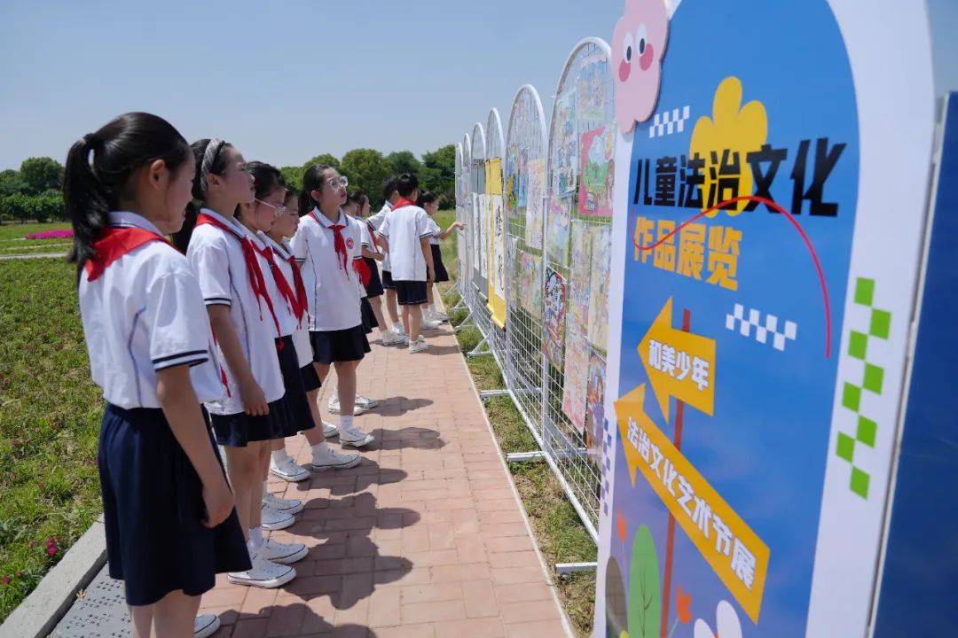 新时代文明实践丨"童"享欢乐缤纷"六一"_活动_和平村_实验幼儿园