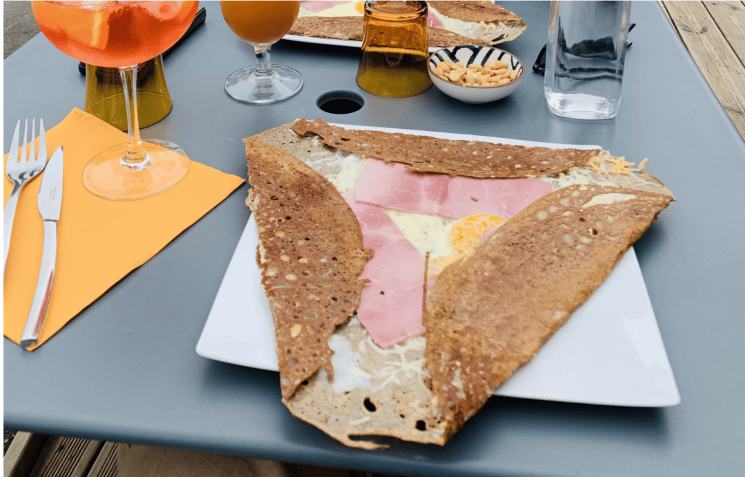 le pot au feu 蔬菜炖肉汤图片来源于网络红酒炖牛肉同样是一道历史