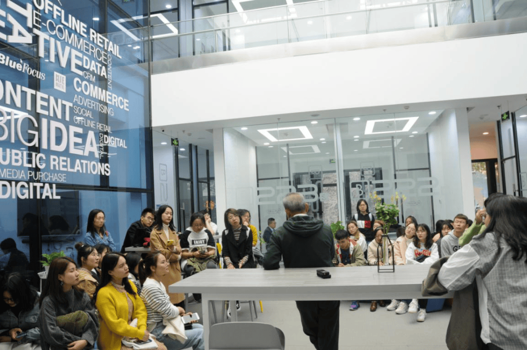 传媒万象 专业导航丨欢迎报考cuc政府与公共事务学院