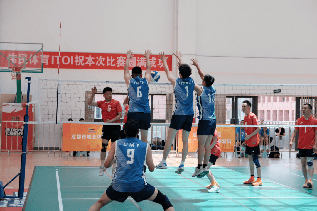 成都市第十五届群众气排球赛:双流区勇夺桂冠,彰显气排球魅力!