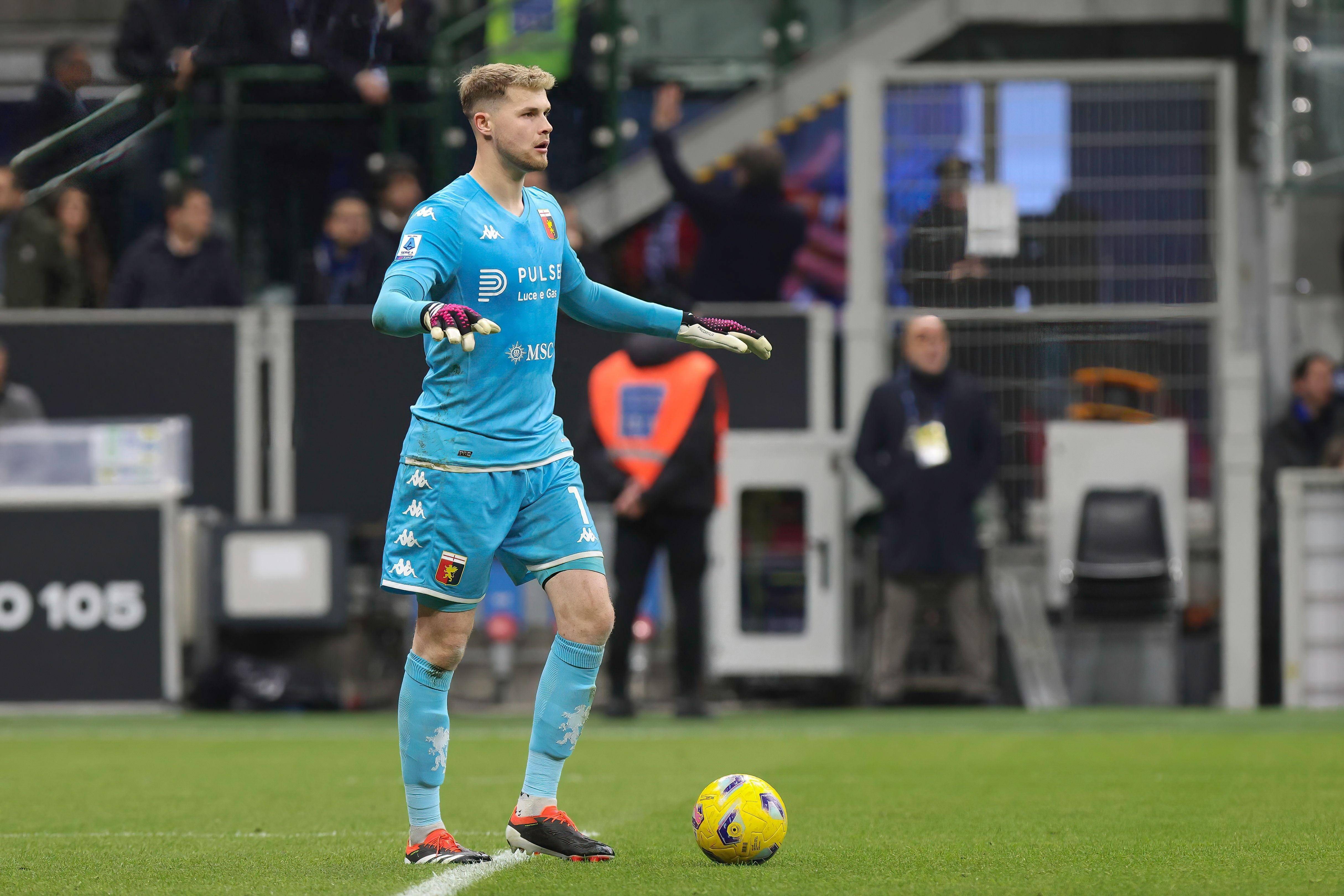 直播吧6月4日讯 有传闻称国米有意热那亚门将何塞普-马丁内斯,球员的