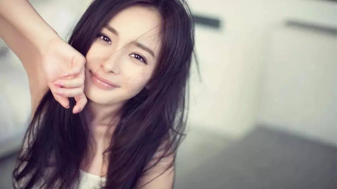 杨幂最近的日子很不好过