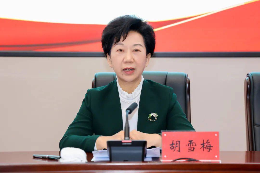 胡雪梅:坚决打赢禁捕退捕持久战 为打造美丽中国"江西样板"作出更大