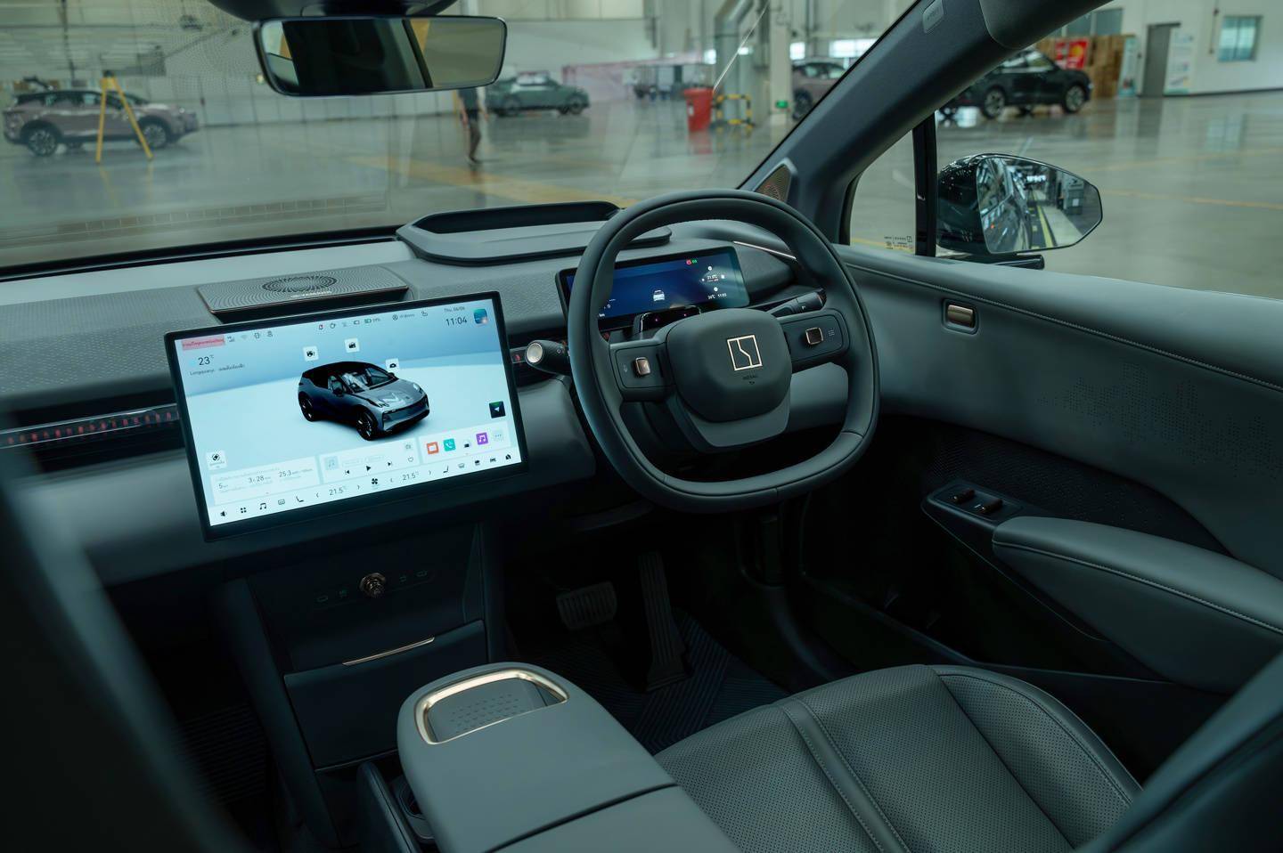 首批右舵版极氪x量产下线全面进军右舵车市场预计q3交付