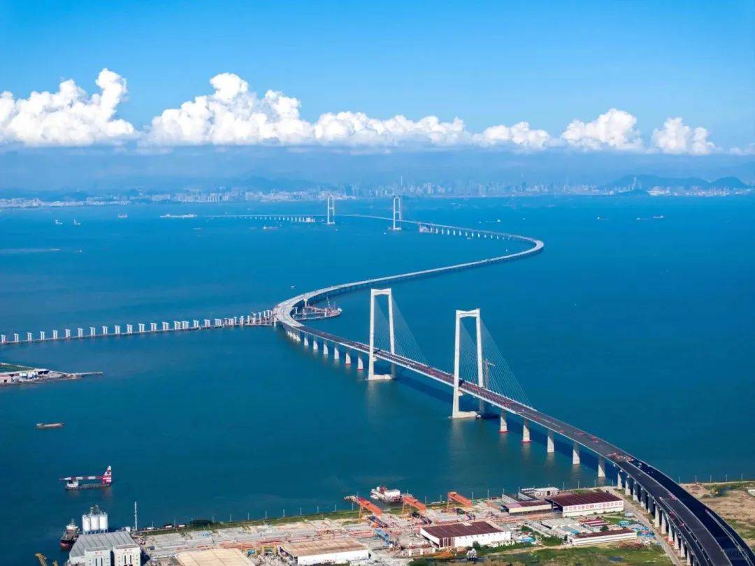 深中通道即将通车,珠江东西两岸迟到十年的牵手