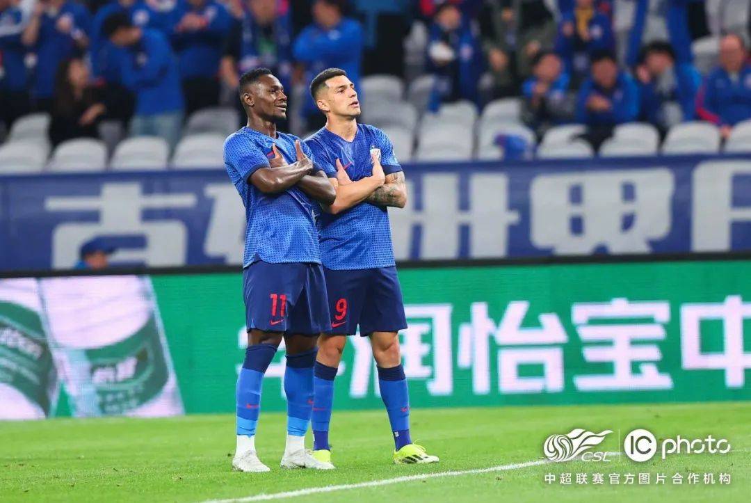 申花不想动外援