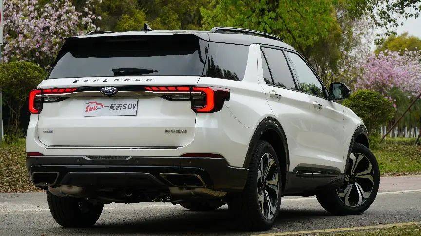 超5米,6/7座可选!2.0t动力,二排堪比mpv,放倒还可当床车!