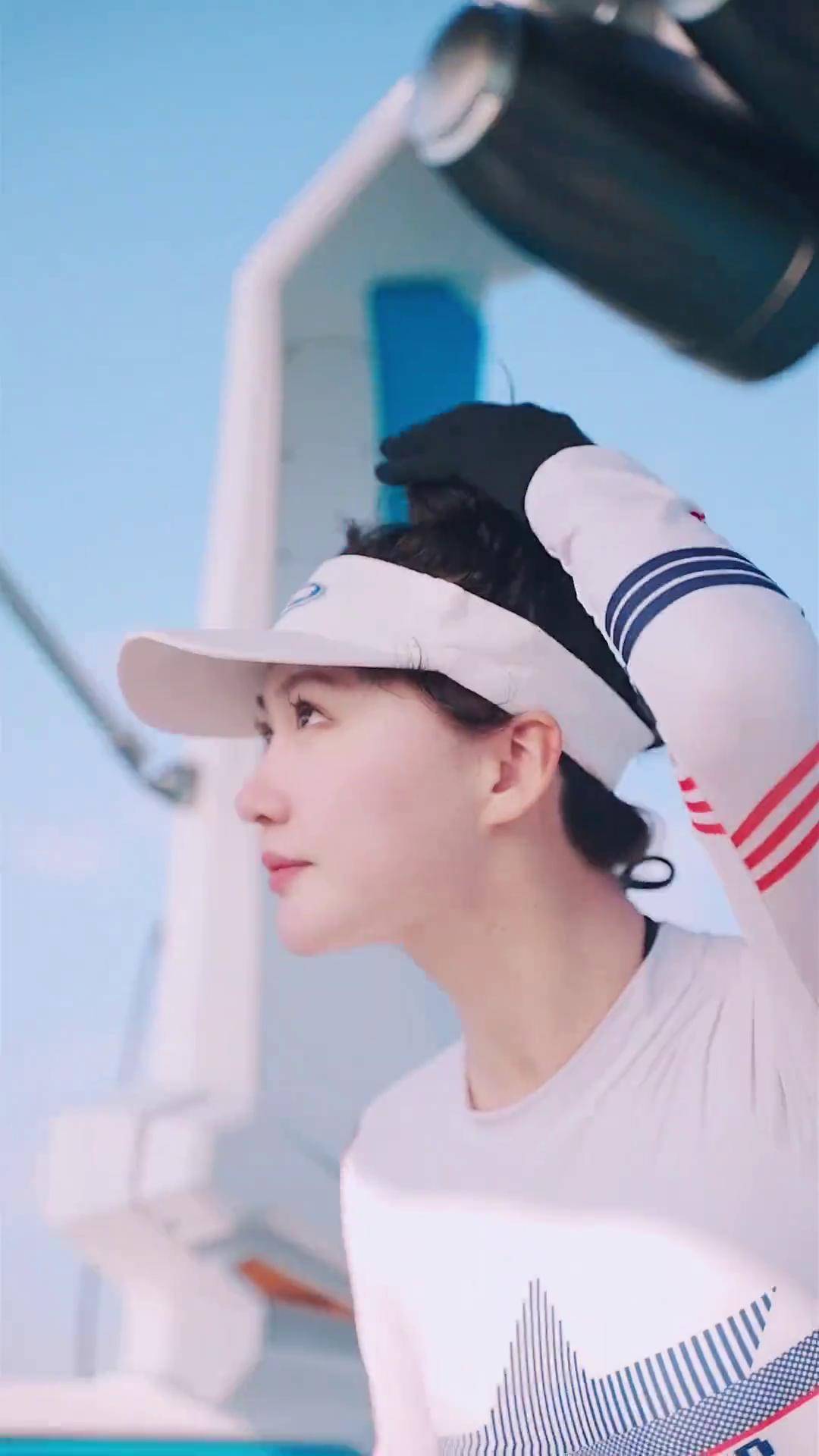 尾波冲浪 潮流运动笔记 六妹尾波 我先成为自己