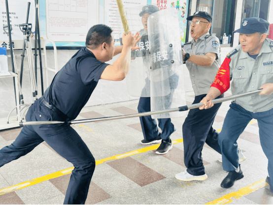 合肥庐阳区双岗街道虹桥社区:反恐防暴 安全"童"行