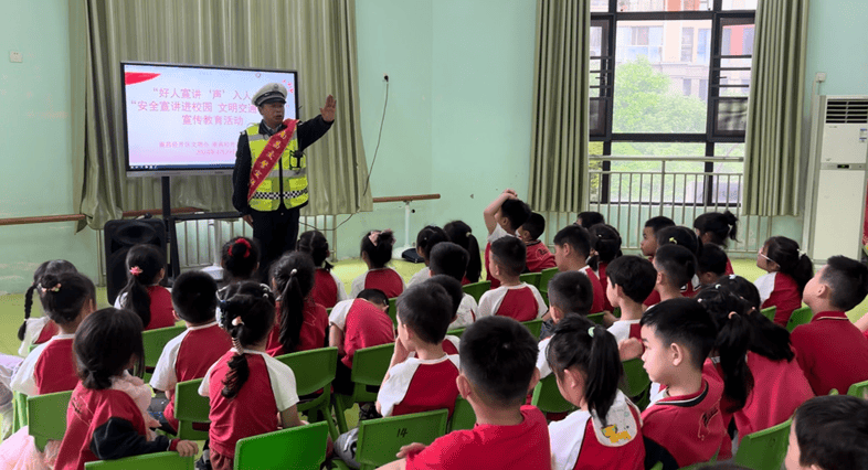 5月7日,"经开好声音"宣讲队在嘉裕幼儿园组织开展"安全宣讲进校园